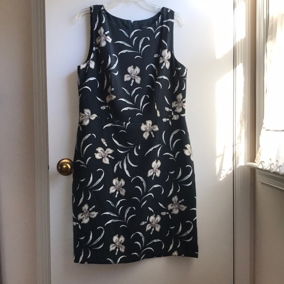 Ann Taylor Floral Shift Dress Lillies size 14 - Picture 1 of 5